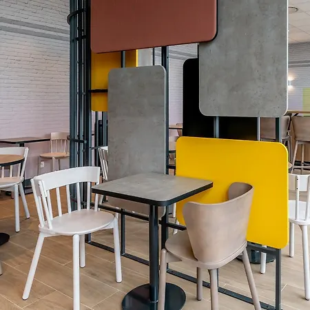Centre Gare Saint-jean מלון 3*